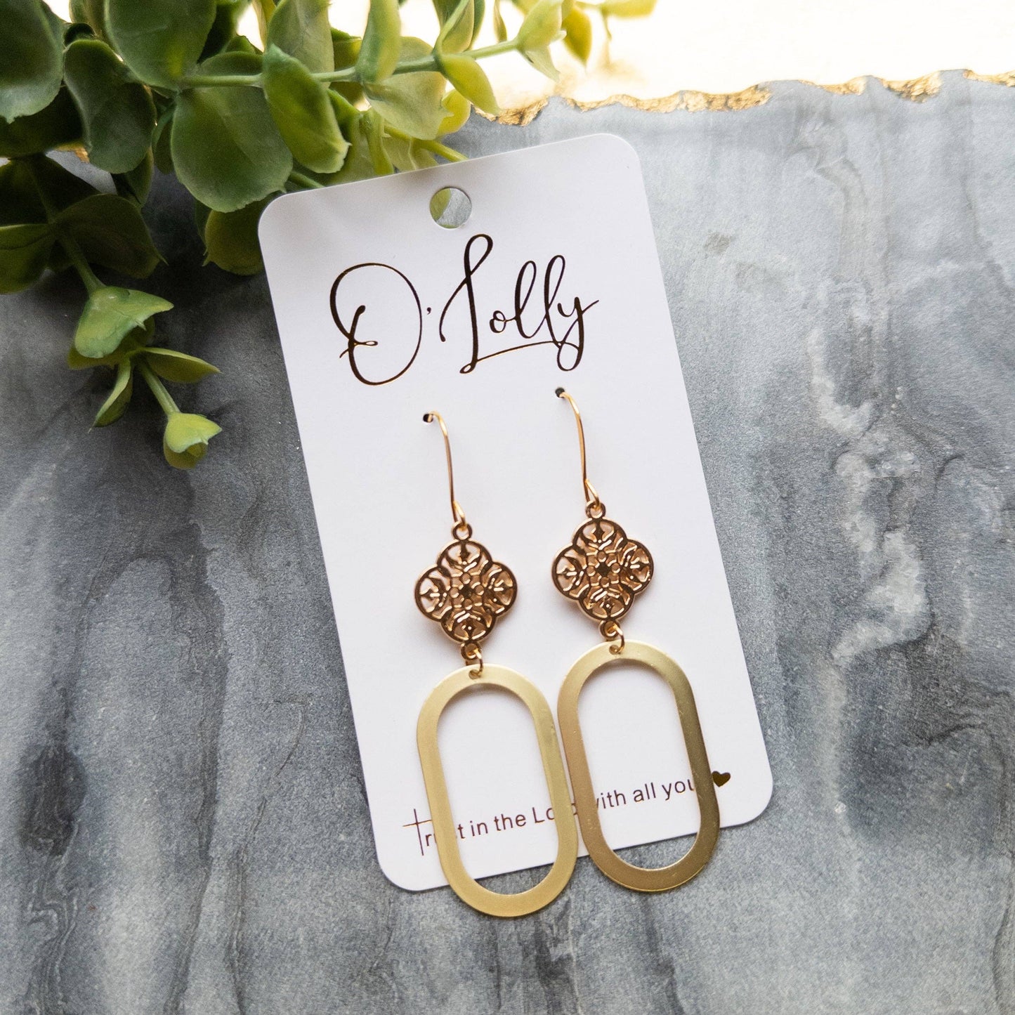 Gold Quatrefoil w/Gold Open Oval Dangle