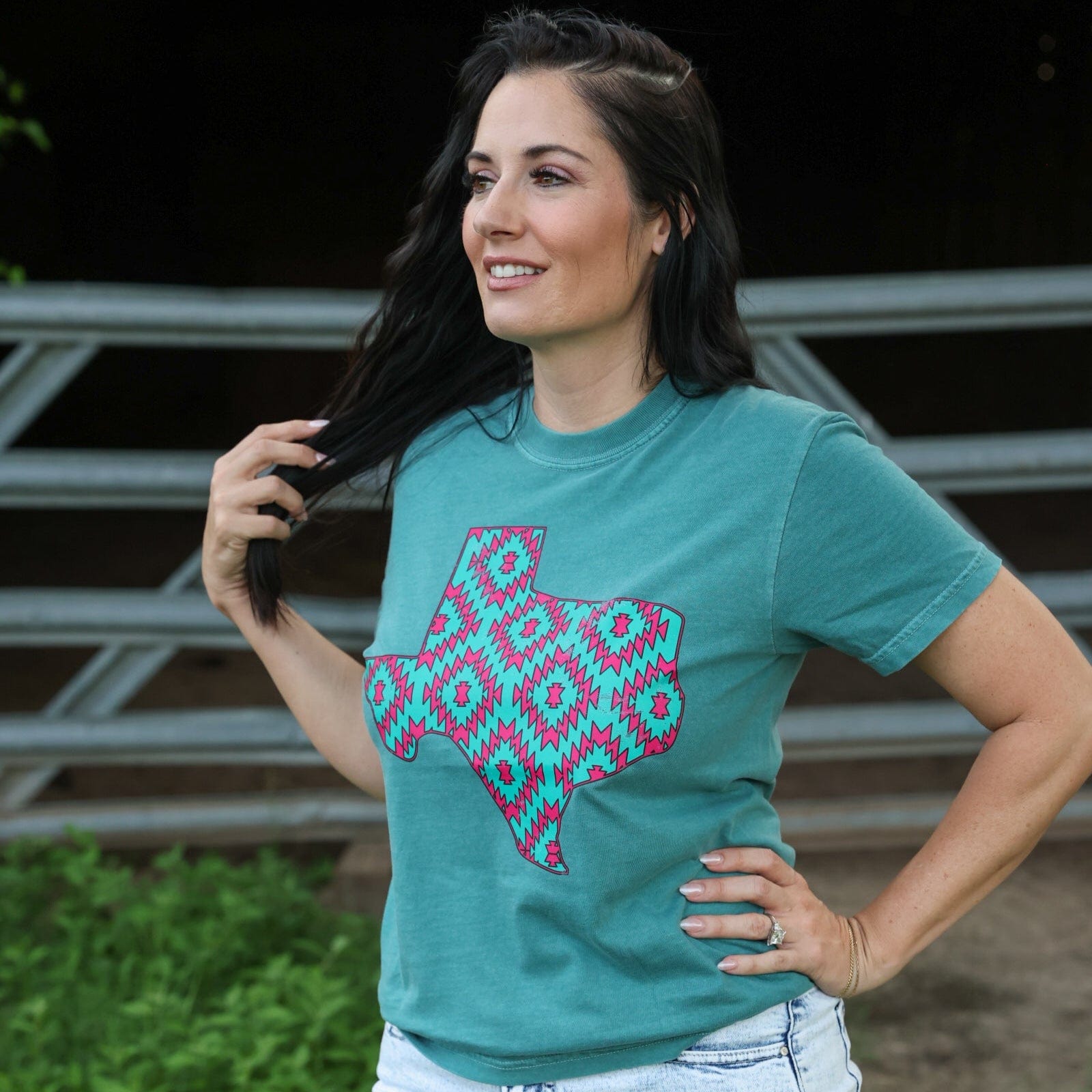 FestiviTees Women - Apparel - Shirts - T-Shirts Pink Aztec Texas Soft Graphic Tee